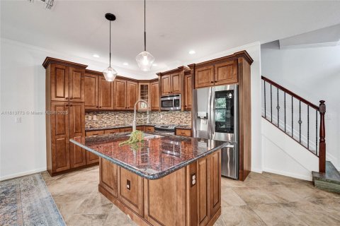 Townhouse in Cooper City, Florida 3 bedrooms, 164.44 sq.m. № 1768942 - photo 17