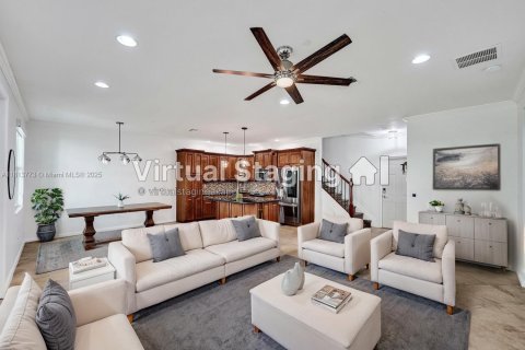 Townhouse in Cooper City, Florida 3 bedrooms, 164.44 sq.m. № 1768942 - photo 4