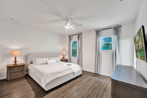 Townhouse in Cooper City, Florida 3 bedrooms, 164.44 sq.m. № 1768942 - photo 8