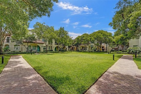 Townhouse in Cooper City, Florida 3 bedrooms, 164.44 sq.m. № 1768942 - photo 3