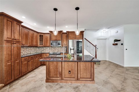 Townhouse in Cooper City, Florida 3 bedrooms, 164.44 sq.m. № 1768942 - photo 6