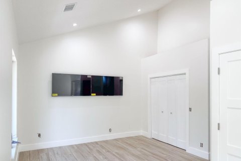 Villa ou maison à vendre à Jupiter, Floride: 2 chambres, 118.91 m2 № 2258151 - photo 11