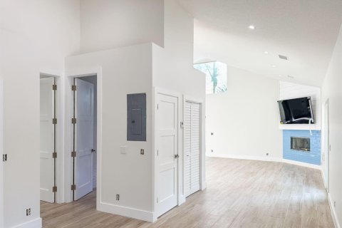 Villa ou maison à vendre à Jupiter, Floride: 2 chambres, 118.91 m2 № 2258151 - photo 9