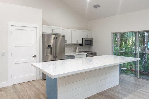 Villa ou maison à vendre à Jupiter, Floride: 2 chambres, 118.91 m2 № 2258151 - photo 7
