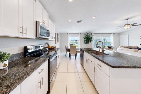 Villa ou maison à vendre à Riverview, Floride: 4 chambres, 179.77 m2 № 2295045 - photo 6