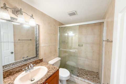 Copropriété à louer à Miami, Floride: 3 chambres, 117.89 m2 № 1943563 - photo 9
