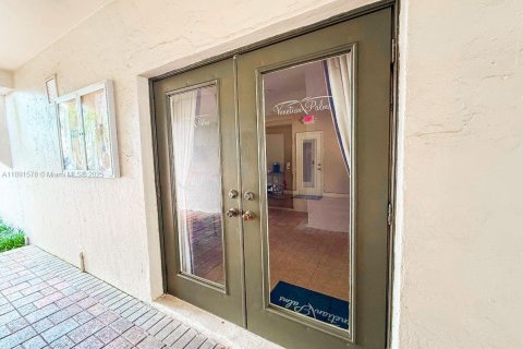 Copropriété à louer à Miami, Floride: 3 chambres, 117.89 m2 № 1943563 - photo 30