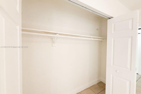 Copropriété à louer à Miami, Floride: 3 chambres, 117.89 m2 № 1943563 - photo 21