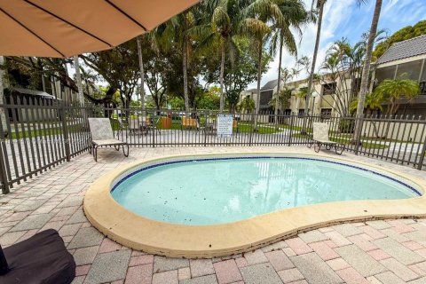 Copropriété à louer à Miami, Floride: 3 chambres, 117.89 m2 № 1943563 - photo 27