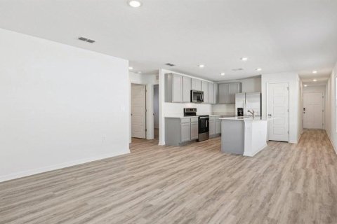 Casa en venta en Winter Haven, Florida, 3 dormitorios, 120.96 m2 № 2238083 - foto 3
