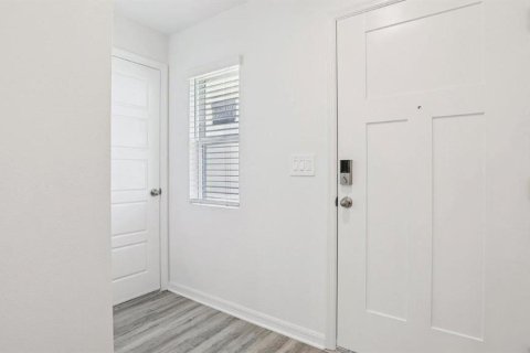 Casa en venta en Winter Haven, Florida, 3 dormitorios, 120.96 m2 № 2238083 - foto 2