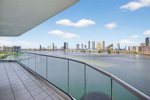 Condo in Aventura, Florida, 3 bedrooms  № 1790365 - photo 23