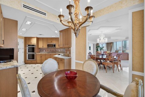 Condo in Aventura, Florida, 3 bedrooms  № 1790365 - photo 12
