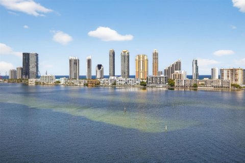 Condo in Aventura, Florida, 3 bedrooms  № 1790365 - photo 3