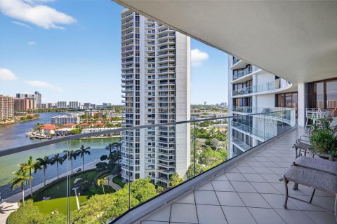 Condo in Aventura, Florida, 3 bedrooms  № 1790365 - photo 24