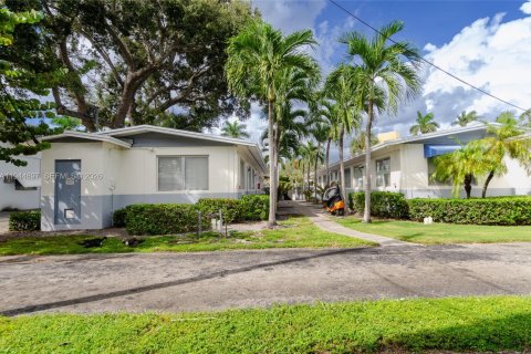 House in North Miami, Florida 1 bedroom № 2002848