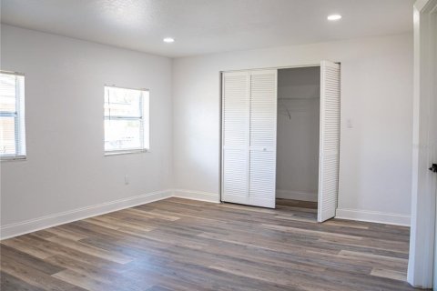 Villa ou maison à vendre à Tampa, Floride: 4 chambres, 192.31 m2 № 2427562 - photo 20