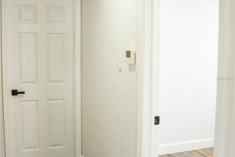 Villa ou maison à vendre à Tampa, Floride: 4 chambres, 192.31 m2 № 2427562 - photo 19