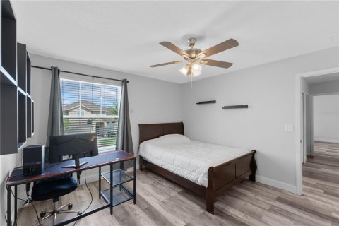 House in Orlando, Florida 4 bedrooms, 225.57 sq.m. № 1736902 - photo 8
