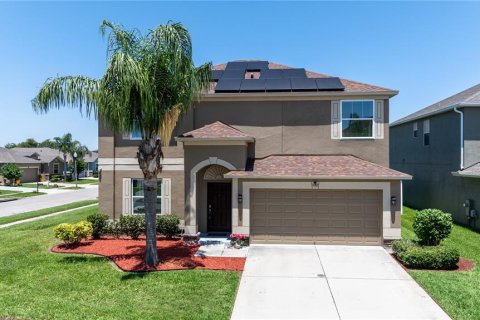 House in Orlando, Florida 4 bedrooms, 225.57 sq.m. № 1736902 - photo 1