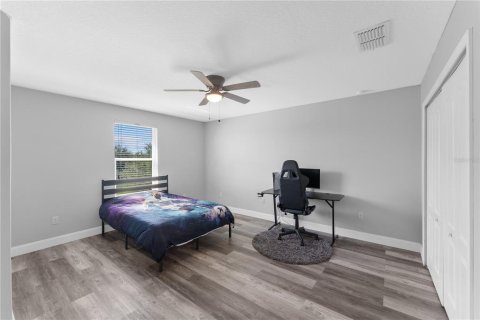 House in Orlando, Florida 4 bedrooms, 225.57 sq.m. № 1736902 - photo 11