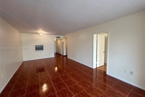 Condominio en venta en Sunrise, Florida, 2 dormitorios, 101.26 m2 № 2030914 - foto 6