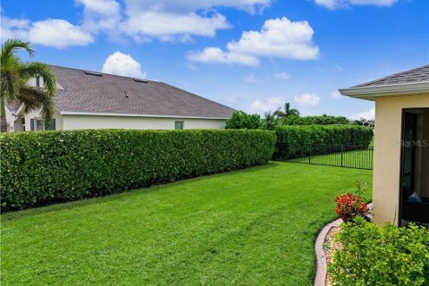 Casa en venta en Cape Coral, Florida, 3 dormitorios, 144.46 m2 № 2385800 - foto 12