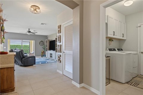 Casa en venta en Cape Coral, Florida, 3 dormitorios, 144.46 m2 № 2385800 - foto 15