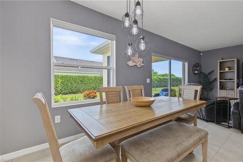 Casa en venta en Cape Coral, Florida, 3 dormitorios, 144.46 m2 № 2385800 - foto 27