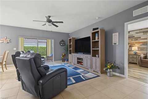 Casa en venta en Cape Coral, Florida, 3 dormitorios, 144.46 m2 № 2385800 - foto 28