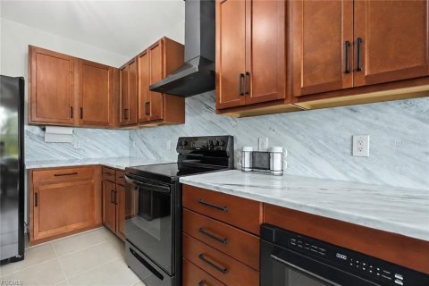 Casa en venta en Cape Coral, Florida, 3 dormitorios, 144.46 m2 № 2385800 - foto 23