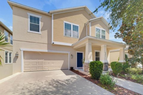 Casa en Saint Cloud, Florida 4 dormitorios, 276.66 m2 № 2380619