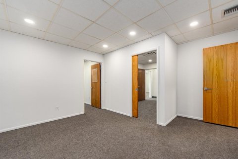 Commercial property in Clearwater, Florida 345.5 sq.m. № 1789564 - photo 11