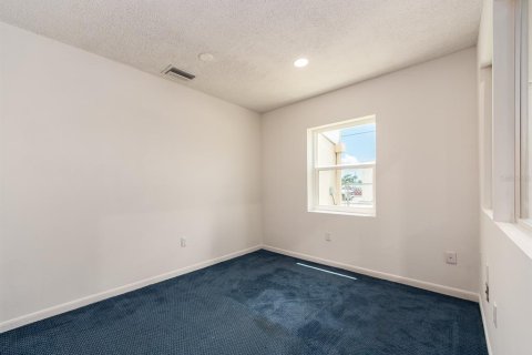 Propiedad comercial en alquiler en Clearwater, Florida, 345.5 m2 № 1789564 - foto 22