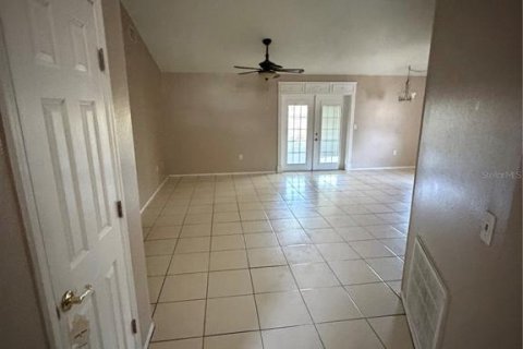 Casa en alquiler en Lakeland, Florida, 3 dormitorios, 104.89 m2 № 2219395 - foto 2