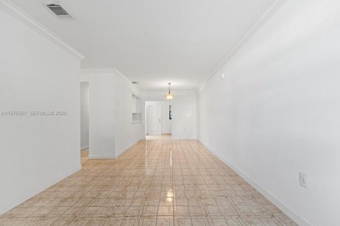 Townhouse in Miami, Florida 3 bedrooms, 105.63 sq.m. № 2040632 - photo 5