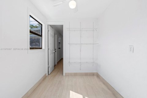 Townhouse in Miami, Florida 3 bedrooms, 105.63 sq.m. № 2040632 - photo 25