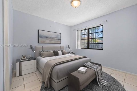 Townhouse in Miami, Florida 3 bedrooms, 105.63 sq.m. № 2040632 - photo 16