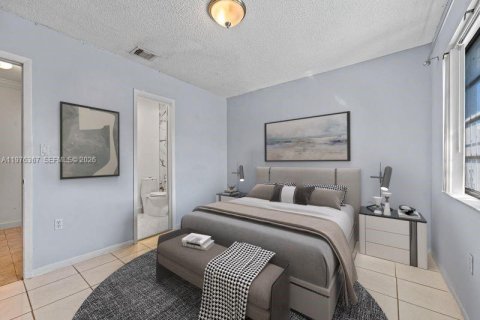 Townhouse in Miami, Florida 3 bedrooms, 105.63 sq.m. № 2040632 - photo 17