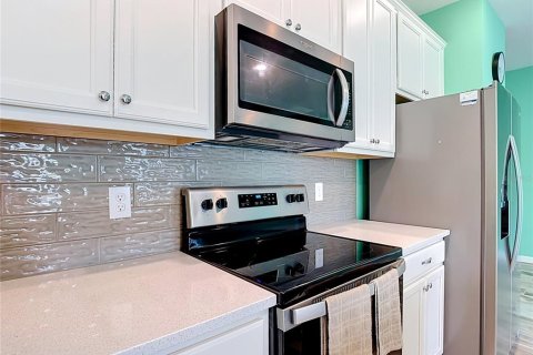 Casa en venta en Clermont, Florida, 3 dormitorios, 151.99 m2 № 2345423 - foto 19