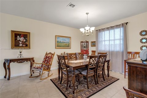 House in Homestead, Florida 4 bedrooms, 224.82 sq.m. № 2012902 - photo 14