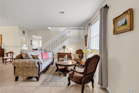 House in Homestead, Florida 4 bedrooms, 224.82 sq.m. № 2012902 - photo 11