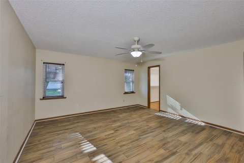 Villa ou maison à vendre à Seffner, Floride: 3 chambres, 221.76 m2 № 1851194 - photo 23
