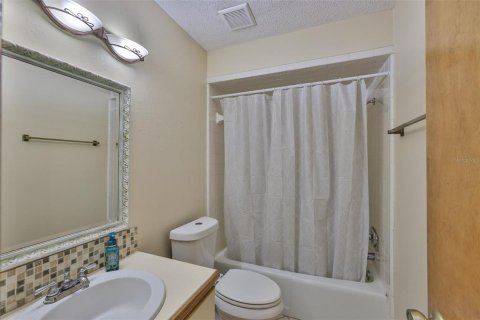 Villa ou maison à vendre à Seffner, Floride: 3 chambres, 221.76 m2 № 1851194 - photo 26