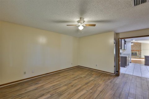 Villa ou maison à vendre à Seffner, Floride: 3 chambres, 221.76 m2 № 1851194 - photo 20