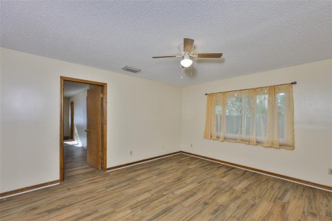 Villa ou maison à vendre à Seffner, Floride: 3 chambres, 221.76 m2 № 1851194 - photo 18