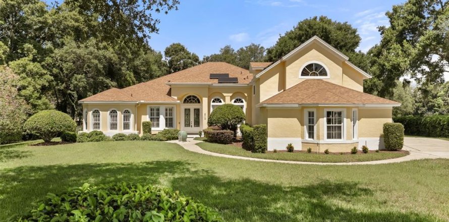 Casa en Apopka, Florida 5 dormitorios, 325.72 m2 № 2233752