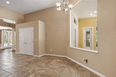 Casa en venta en Apopka, Florida, 5 dormitorios, 325.72 m2 № 2233752 - foto 10