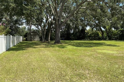 Terreno en venta en Tampa, Florida № 1880942 - foto 2