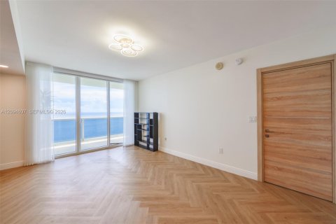 Copropriété à louer à Hallandale Beach, Floride: 3 chambres, 171.03 m2 № 2385203 - photo 23